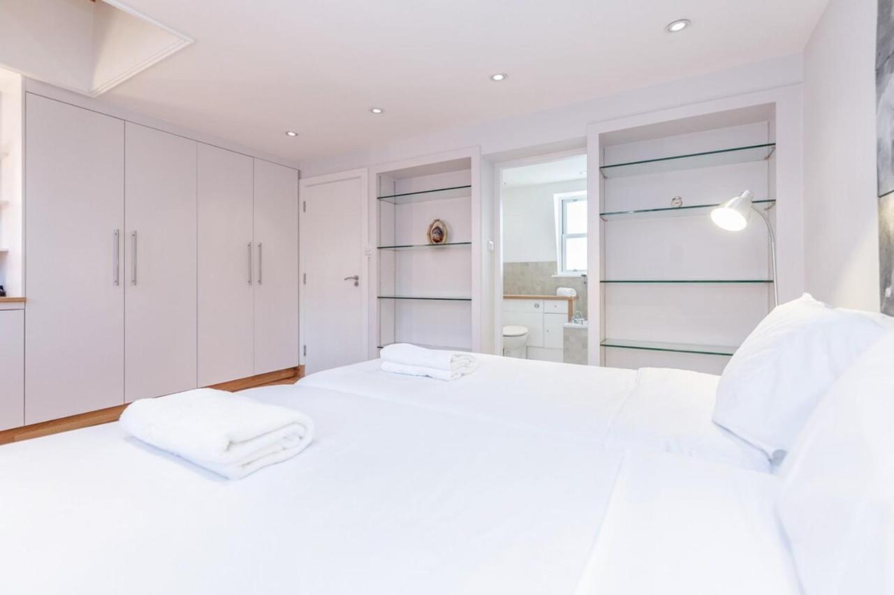 Beautiful 1 Bedroom Apartment In Victoria Londres Extérieur photo