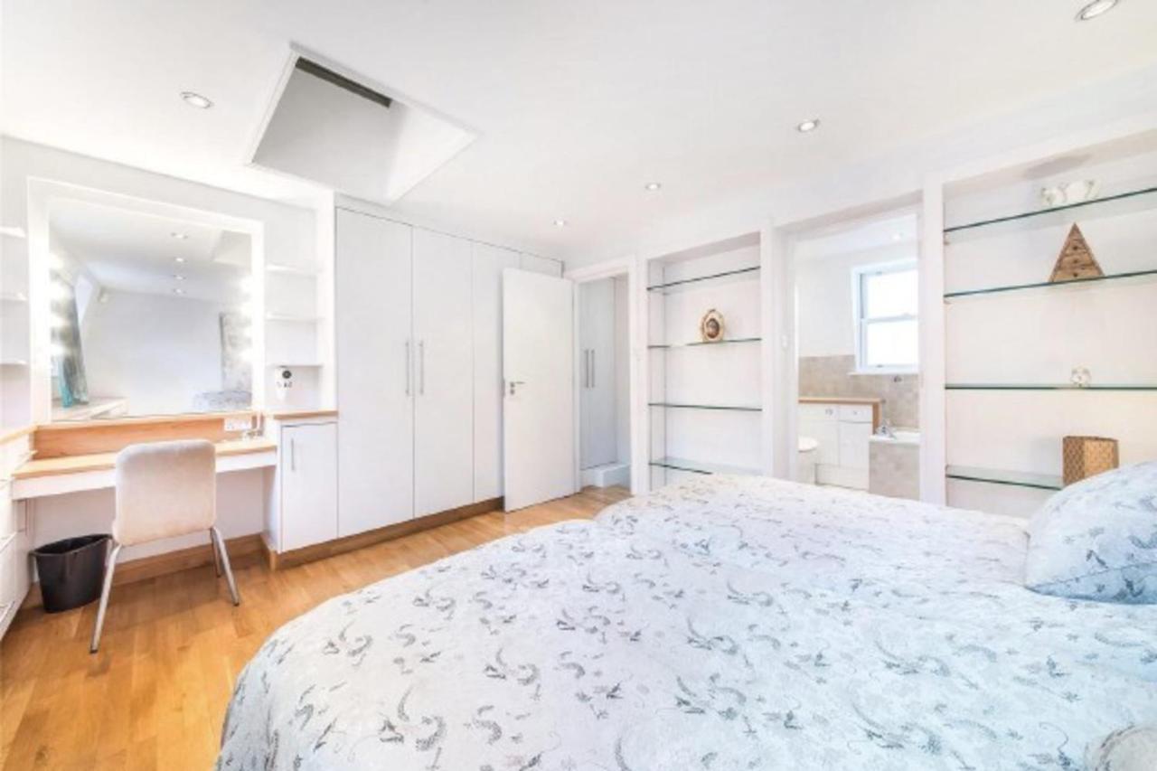 Beautiful 1 Bedroom Apartment In Victoria Londres Extérieur photo